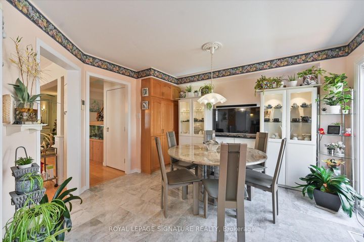 Photo 14 at 5481 Palmerston Crescent, Central Erin Mills, Mississauga