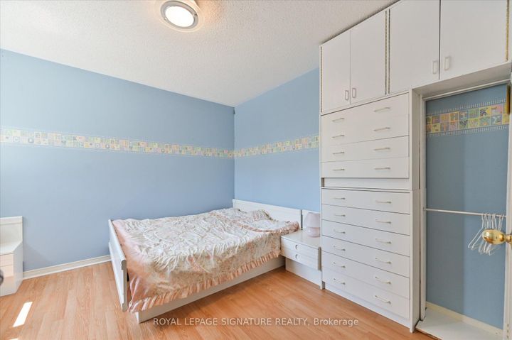 Photo 31 at 5481 Palmerston Crescent, Central Erin Mills, Mississauga
