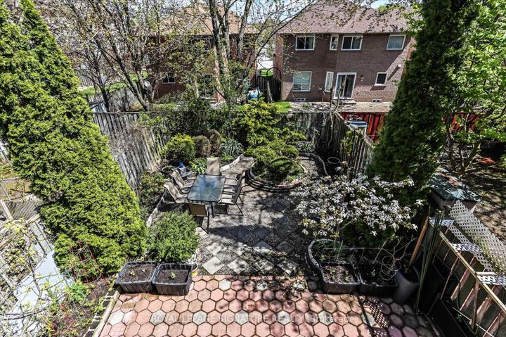 Photo 44 at 5481 Palmerston Crescent, Central Erin Mills, Mississauga