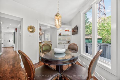 Photo 17 at 30 Edgewood Crescent, Moore Park, Toronto