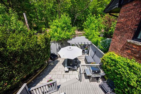 Photo 30 at 30 Edgewood Crescent, Moore Park, Toronto