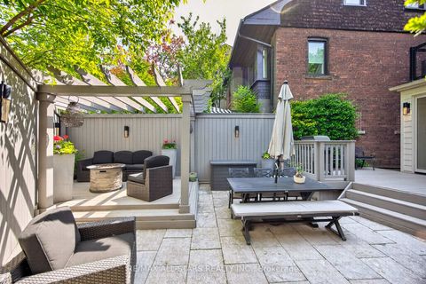 Photo 42 at 30 Edgewood Crescent, Moore Park, Toronto