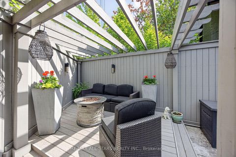 Photo 45 at 30 Edgewood Crescent, Moore Park, Toronto