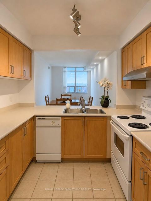 Photo 2 at 1908 - 8 Hillcrest Avenue, Willowdale East, Toronto