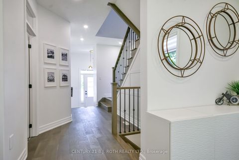 Photo 5 at 43 Auburn Court, Ardagh, Barrie