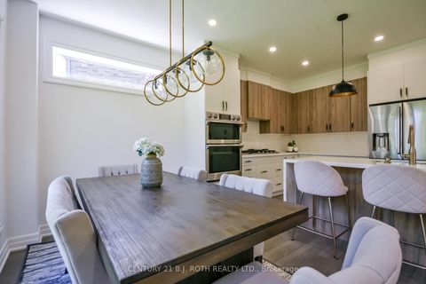 Photo 12 at 43 Auburn Court, Ardagh, Barrie