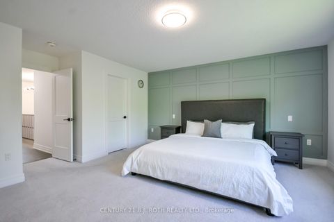 Photo 21 at 43 Auburn Court, Ardagh, Barrie