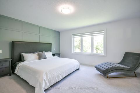 Photo 22 at 43 Auburn Court, Ardagh, Barrie