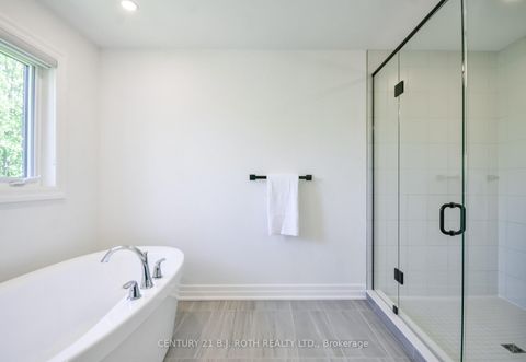 Photo 26 at 43 Auburn Court, Ardagh, Barrie