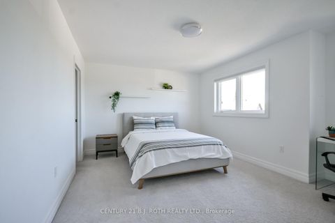 Photo 32 at 43 Auburn Court, Ardagh, Barrie