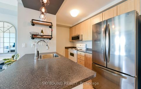 Photo 6 at 516 - 1415 Lawrence Avenue W, Amesbury, Toronto