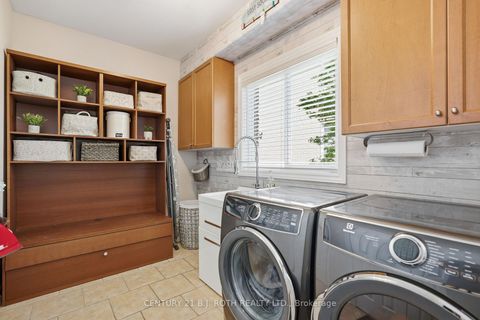 Photo 11 at 115 Sandringham Drive, Shore, Barrie
