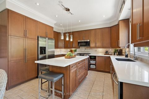 Photo 16 at 115 Sandringham Drive, Shore, Barrie