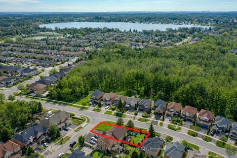 Photo 2 at 133 Long Point Drive, Oak Ridges Lake Wilcox, Richmond Hill