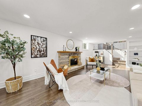 Photo 27 at 8 Meadowglade Crescent, Henry Farm, Toronto