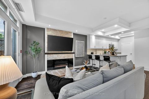 Photo 14 at 115 - 500 Richmond Street W, Waterfront Communities C1, Toronto