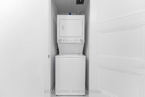 Photo 16 at 205 - 25 Neighbourhood Lane, Queensway, Toronto