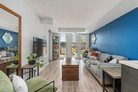 Photo 2 at 819 - 400 Adelaide Street E, Moss Park, Toronto