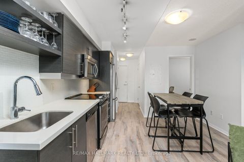 Photo 6 at 819 - 400 Adelaide Street E, Moss Park, Toronto