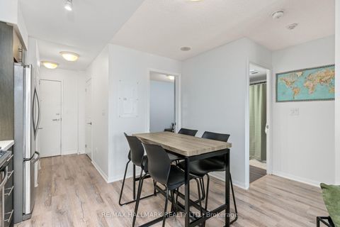 Photo 7 at 819 - 400 Adelaide Street E, Moss Park, Toronto