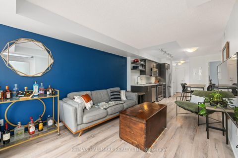 Photo 10 at 819 - 400 Adelaide Street E, Moss Park, Toronto