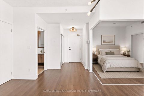 Photo 2 at 920 - 99 The Donway W, Don Mills, Toronto