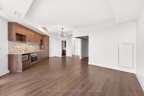 Photo 5 at 920 - 99 The Donway W, Don Mills, Toronto