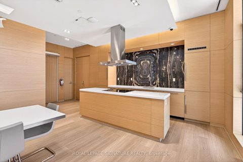 Photo 16 at 920 - 99 The Donway W, Don Mills, Toronto