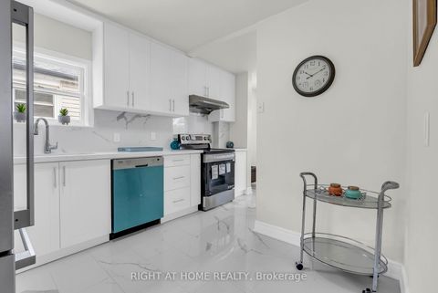 Photo 12 at 6 Vanbrugh Avenue, Cliffside, Toronto