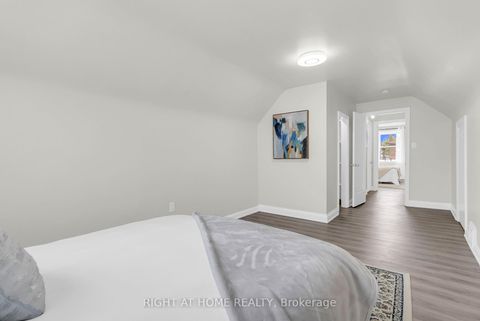 Photo 22 at 6 Vanbrugh Avenue, Cliffside, Toronto