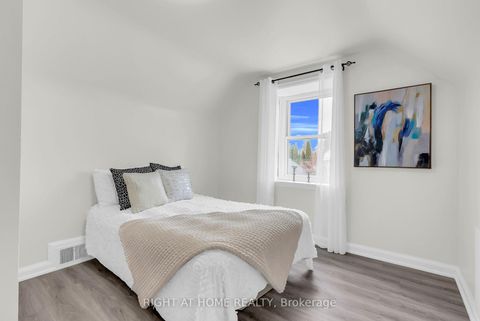 Photo 23 at 6 Vanbrugh Avenue, Cliffside, Toronto