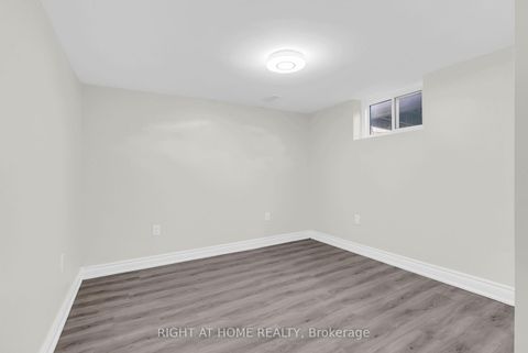 Photo 33 at 6 Vanbrugh Avenue, Cliffside, Toronto