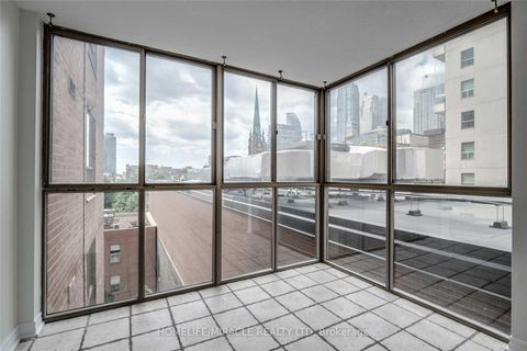 Photo 7 at 605 - 95 Lombard Street, Yonge Corridor, Toronto