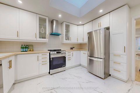 Photo 9 at 337 Glen Road, Moore Park, Toronto