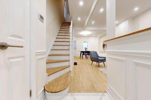 Photo 14 at 337 Glen Road, Moore Park, Toronto
