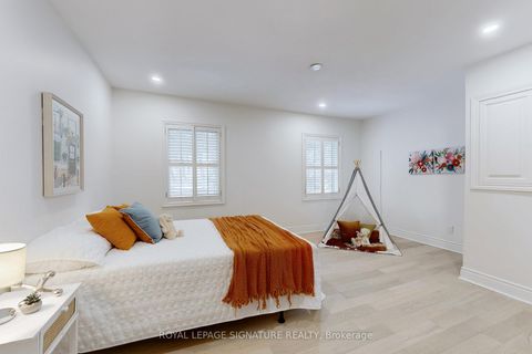 Photo 17 at 337 Glen Road, Moore Park, Toronto