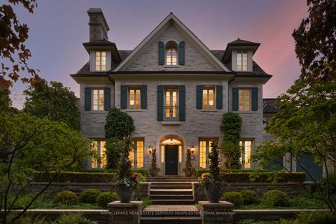 Photo 3 at 76 Binscarth Road, Moore Park, Toronto