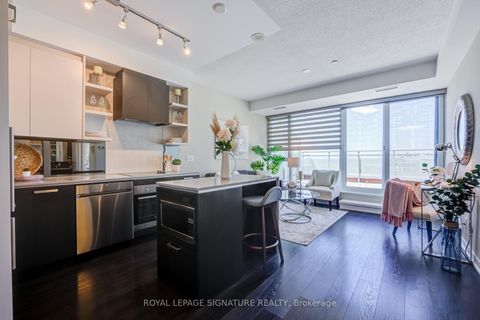 Photo 11 at 920 - 1830 Bloor Street W, High Park North, Toronto
