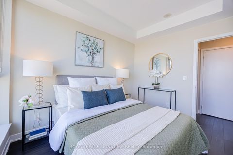 Photo 13 at 920 - 1830 Bloor Street W, High Park North, Toronto