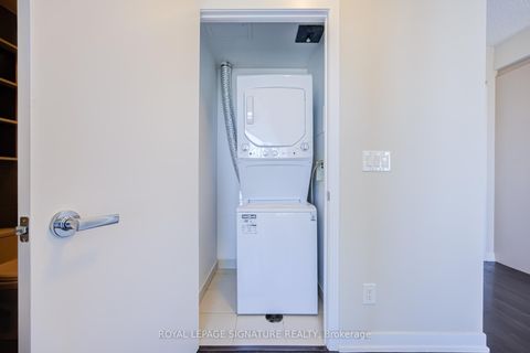 Photo 15 at 920 - 1830 Bloor Street W, High Park North, Toronto