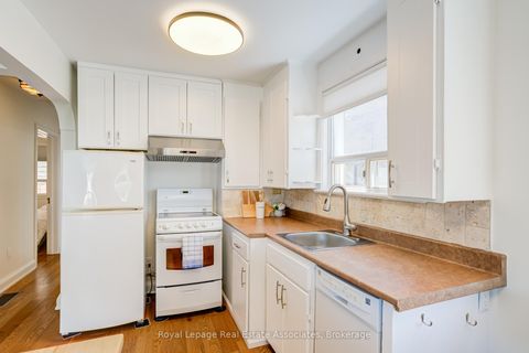 Photo 4 at 43 Heale Avenue, Cliffside, Toronto