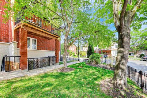 Photo 2 at 103 - 262 St Helens Avenue, Dufferin Grove, Toronto