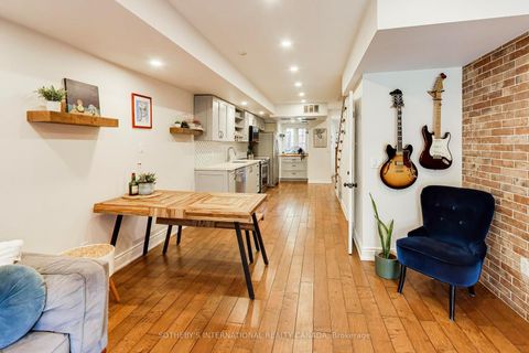 Photo 7 at 103 - 262 St Helens Avenue, Dufferin Grove, Toronto