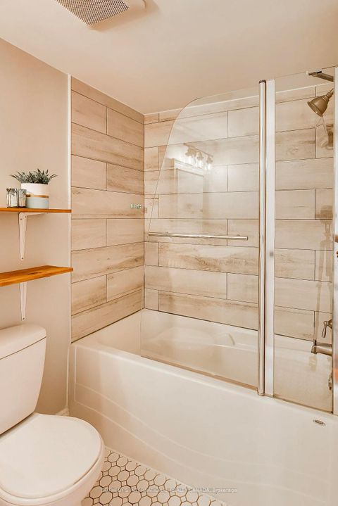 Photo 17 at 103 - 262 St Helens Avenue, Dufferin Grove, Toronto