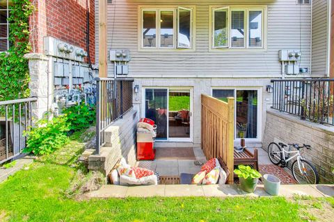 Photo 20 at 103 - 262 St Helens Avenue, Dufferin Grove, Toronto
