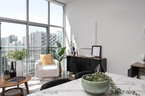 Photo 6 at 1016 - 2 Fieldway Road, City Centre West, Toronto