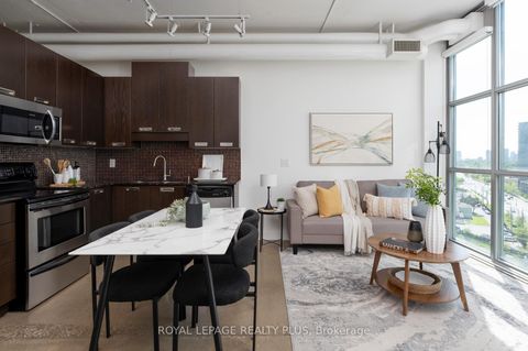 Photo 12 at 1016 - 2 Fieldway Road, City Centre West, Toronto