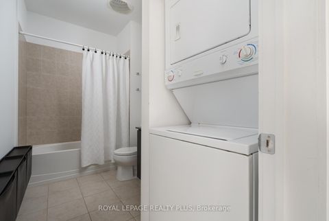 Photo 25 at 1016 - 2 Fieldway Road, City Centre West, Toronto