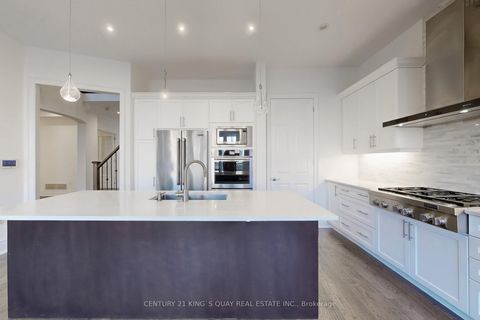 Photo 7 at 41 Torrey Pines Road, Kleinburg, Vaughan