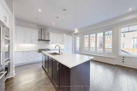 Photo 10 at 41 Torrey Pines Road, Kleinburg, Vaughan